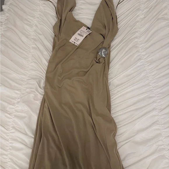 Zara Beige Halter Maxi Dress - Picture 5 of 5